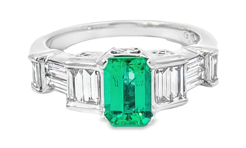 White Gold Emerald and Diamond Fashion Ring